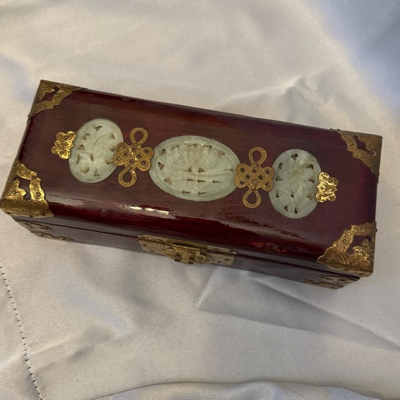 Vintage Chinese Jewelry Box Rosewood With Brass and Design red Silk Interior - Picture 8 of 12